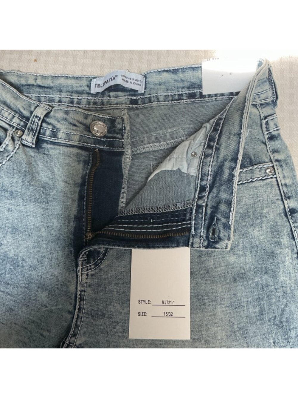 Telepatía Mid Rise Wide Leg Woman's Jeans W/ Floral Skull Pockets Size 15/32 - Picture 4 of 8